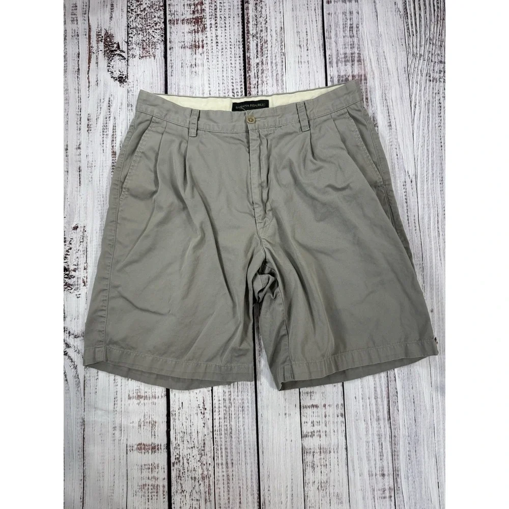 Banana Republic Men's Khaki‎ Chino Shorts Size 33 Flat Front Casual 100% Cotton
